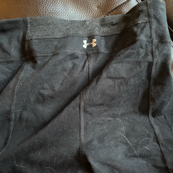 black under armour leggings! mid rise! size S - Picture 2 of 2